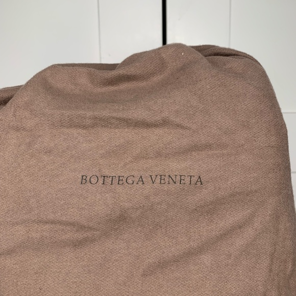 Bottega Veneta Padded Cassette Classic White Leather - Picture 16 of 16